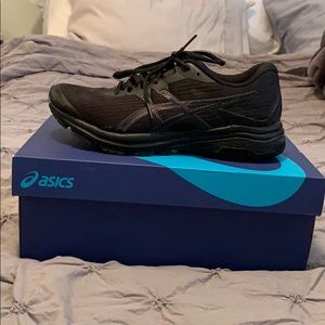 ASICS Running Shoe